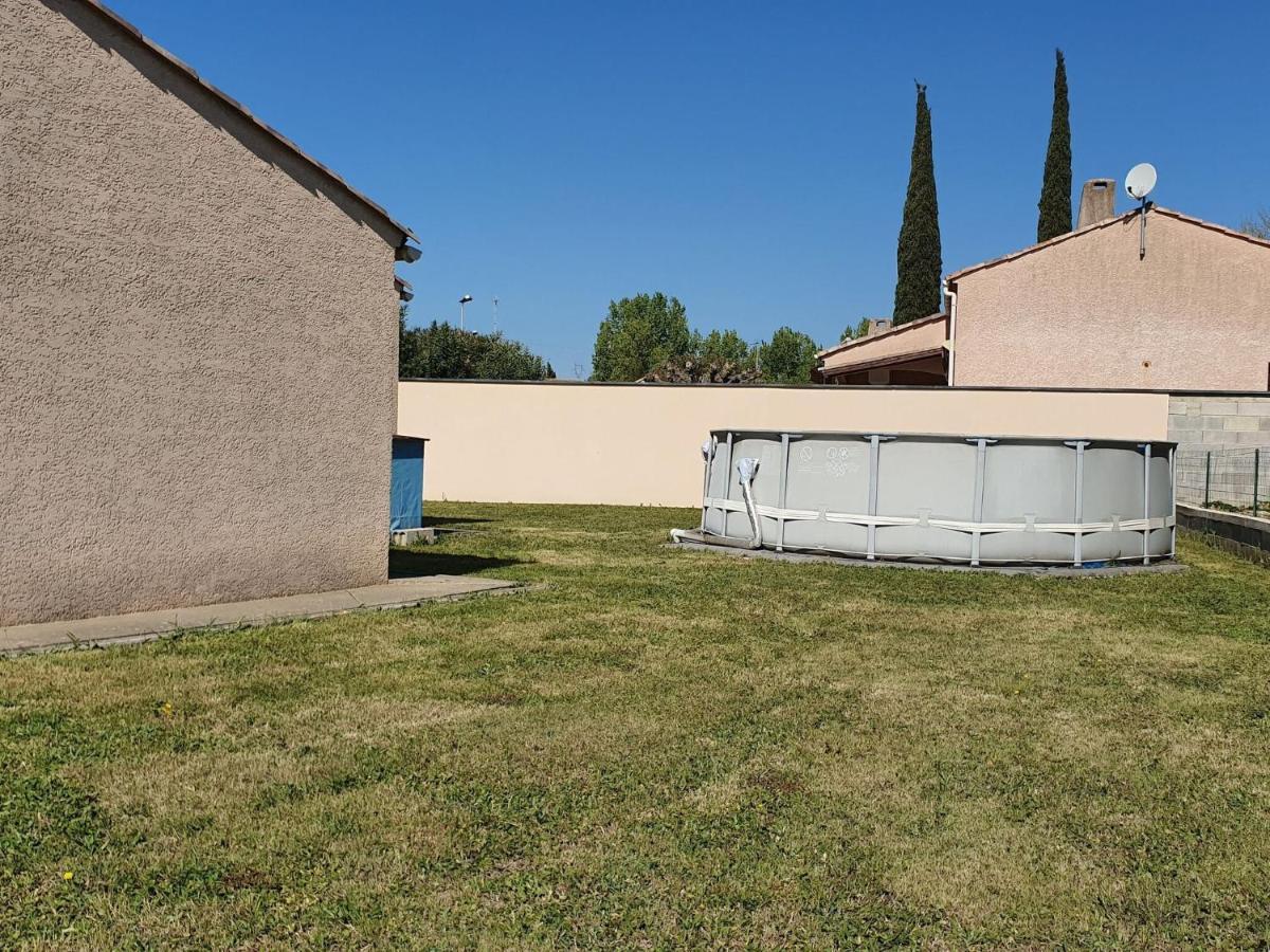 Pretty Villa With Above Ground Pool Saint-Genies-de-Fontedit Εξωτερικό φωτογραφία